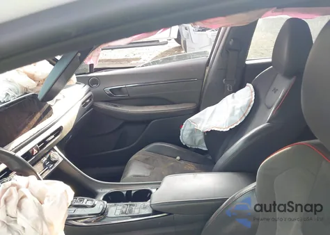 2021 Hyundai Sonata N Line z USA, uszkodzony, nr VIN 5NPEK4JC3MH125843